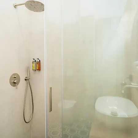 Lumea Santa Lucia 3* نابولي